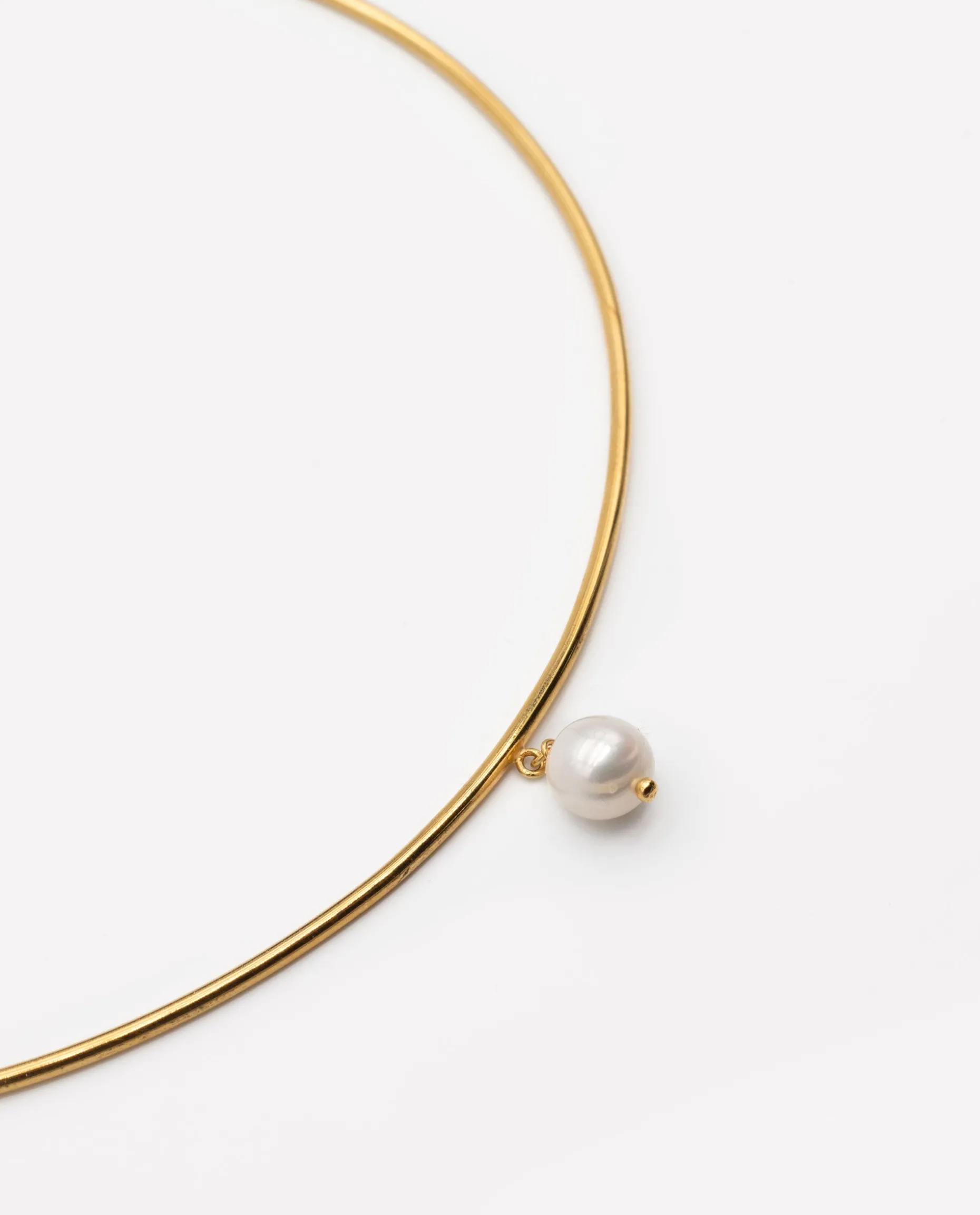 CHOKER SINGLE PEARL · BAÑO ORO