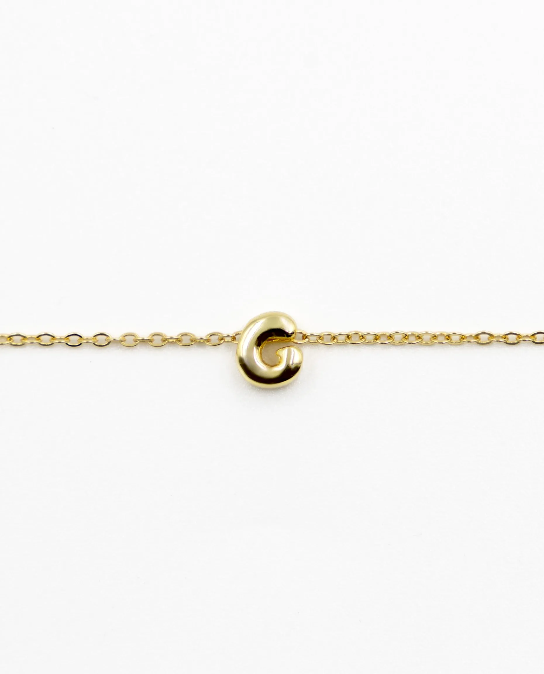 COLLAR LETRA EVERYDAY · PLATA BAÑO ORO