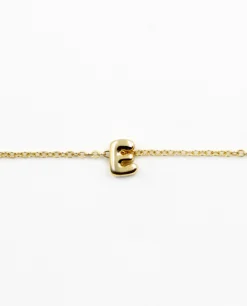 COLLAR LETRA EVERYDAY · PLATA BAÑO ORO