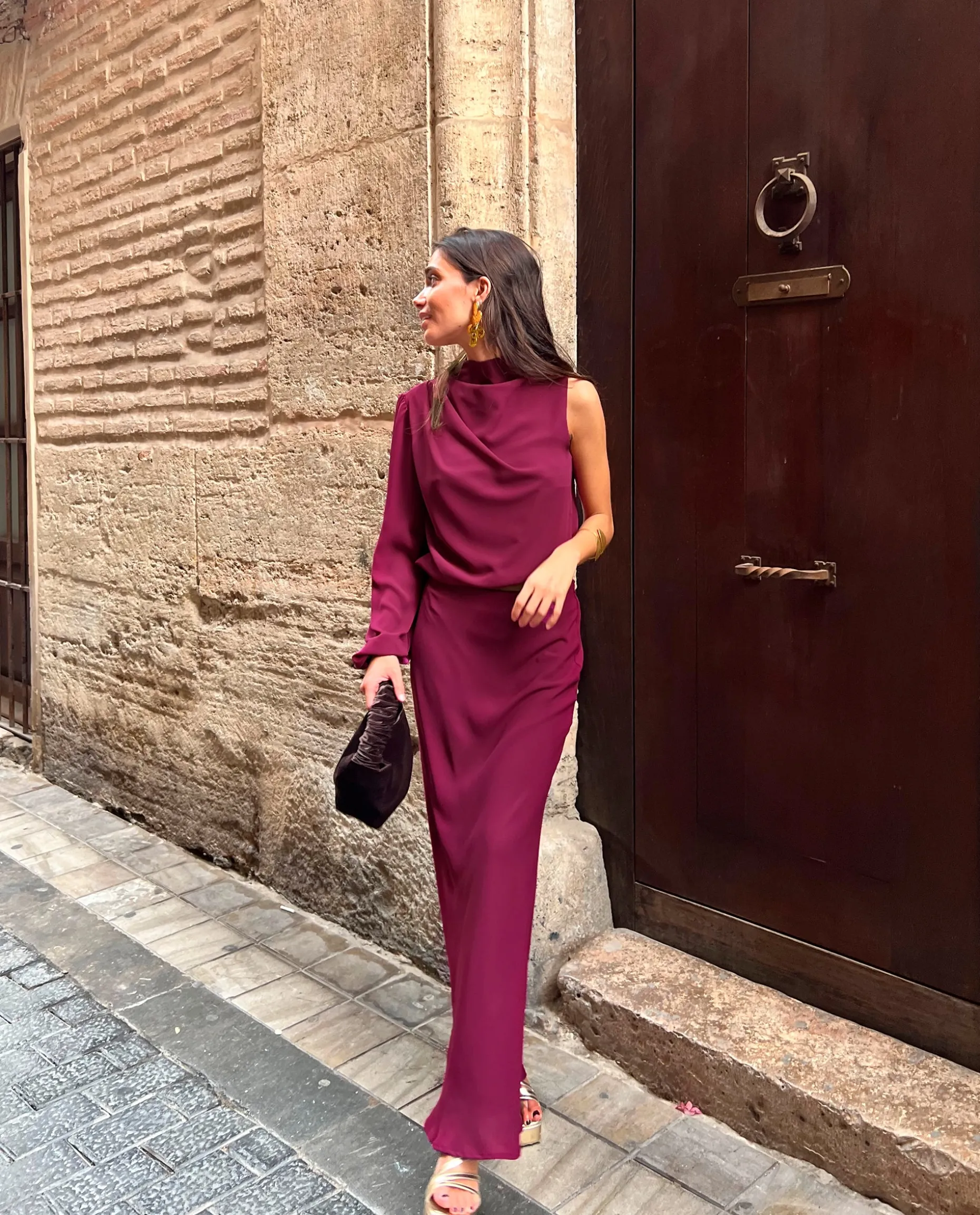 FALDA MRS. ARRIAGA · CIRUELA