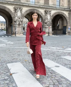 PANTALÓN JULIETTE · BURDEOS