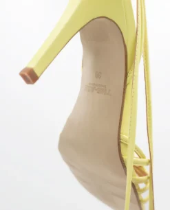 SANDALIA #2 · AMARILLO PASTEL