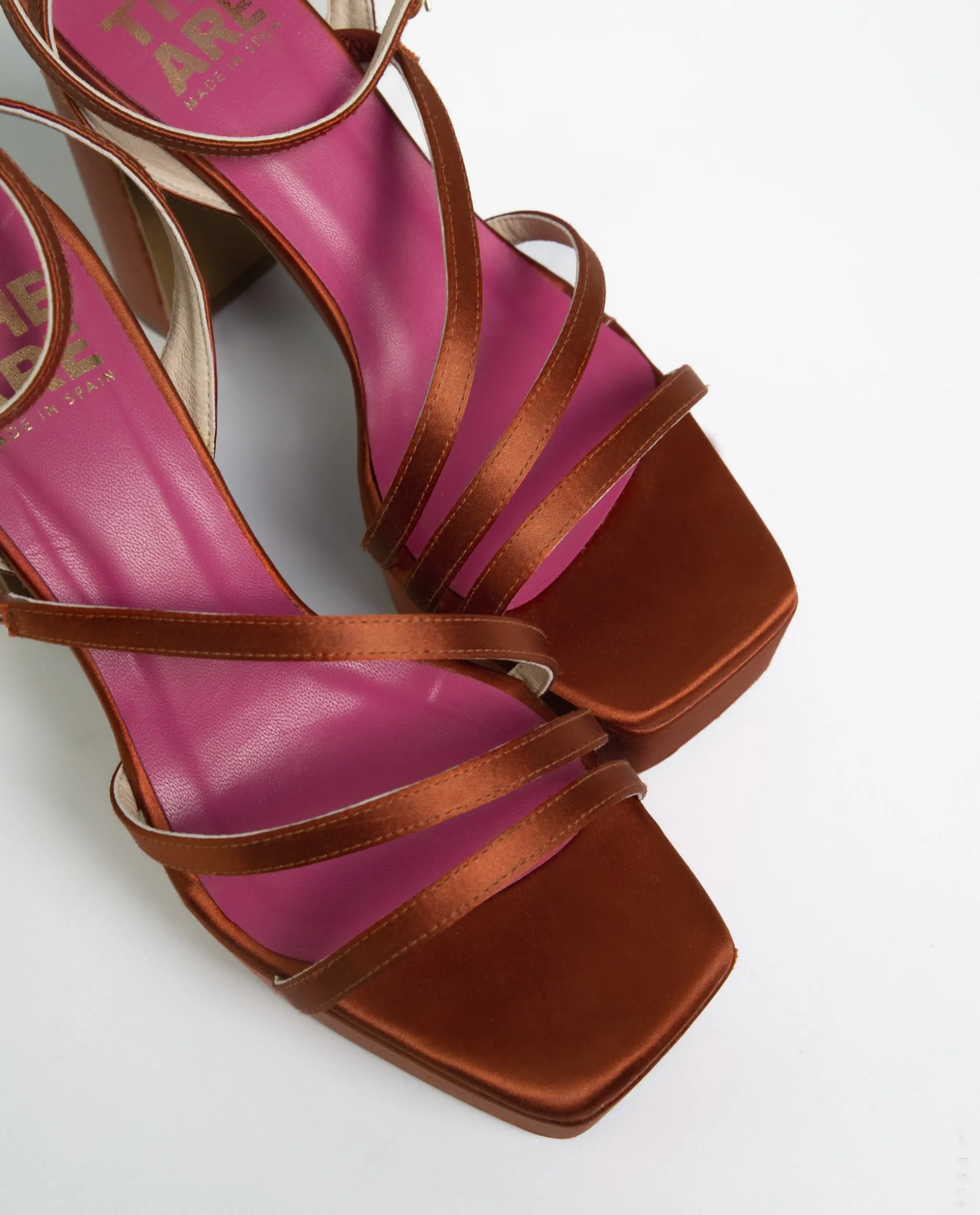 SANDALIA #8 · TERRACOTA