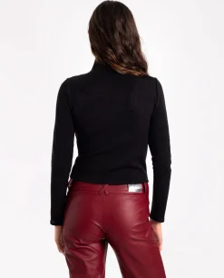 TOP CITY CHARM · NEGRO